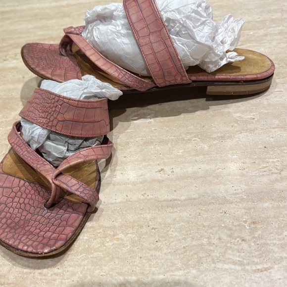 Bettye Muller slip on leather Sandals. Size 6 - Picture 6 of 6